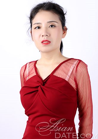 Gorgeous member profiles: East Asian American member Ying from Changsha
