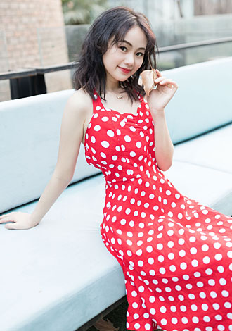Hundreds of gorgeous pictures: Yiwei, member, member  Asian