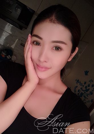Gorgeous profiles pictures: Yurong from Kunming, Asian member in Dating profile